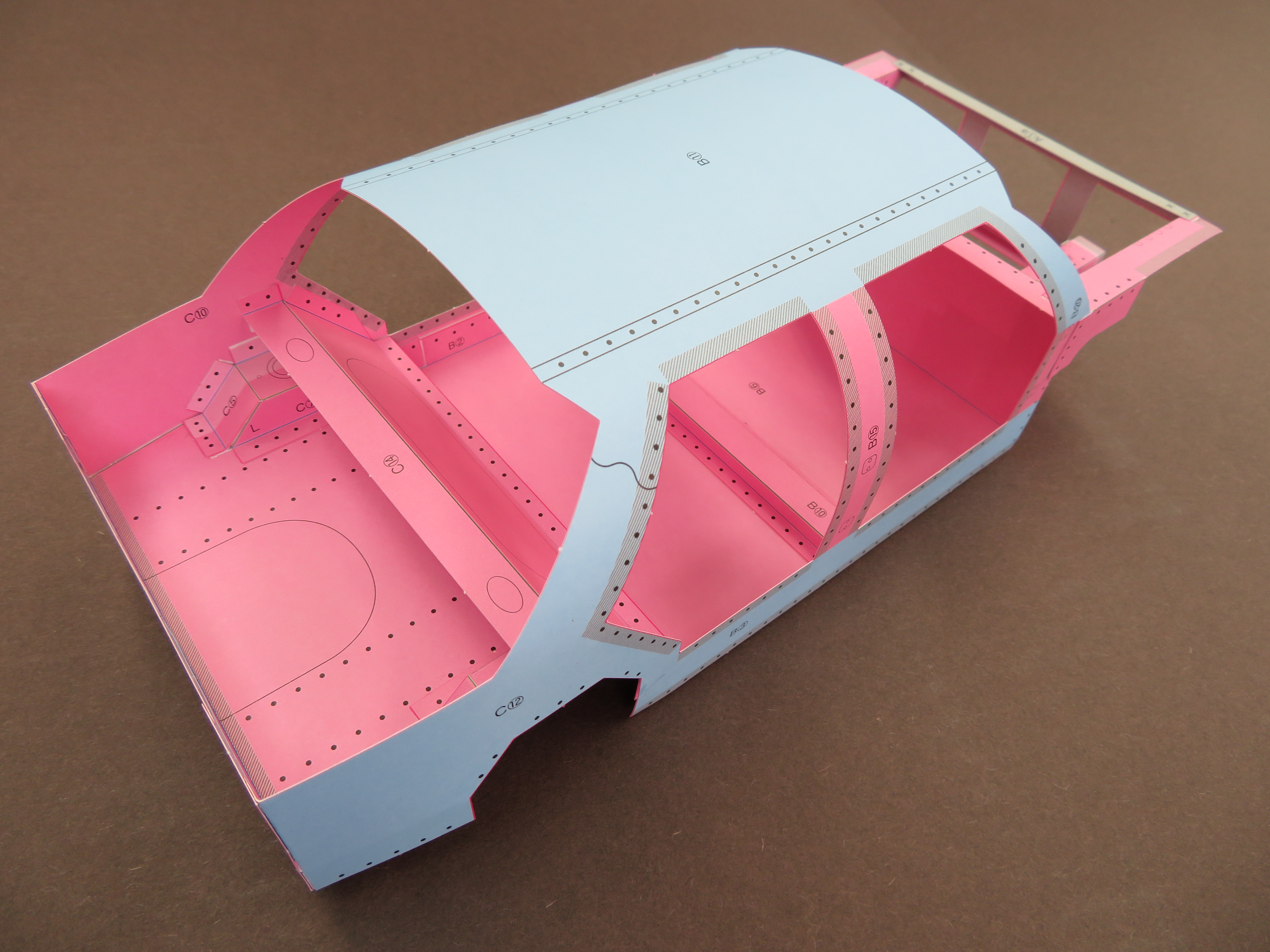 モノコック構造シート リア